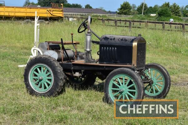 1920s FORD Model T 4cylinder petrol TRACTOR
<br/>A running and driving example, fitted with rear belt pulley, manual rear lift assembly, wooden spoke wheels and electric start