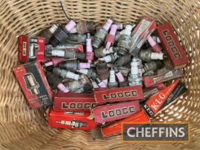 Vintage spark plugs, together with some packaging, a qty
