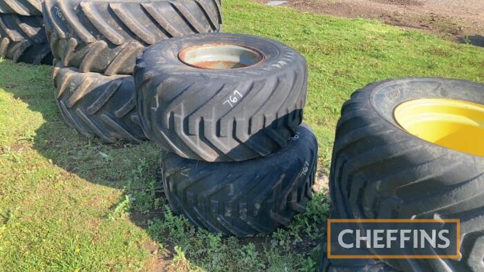 Goodyear 38x20.00 Terra Wheels & Tyres C/C: 87087099