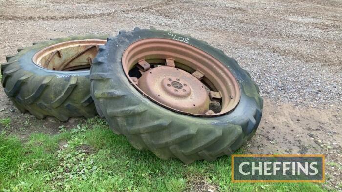 Pirelli 16.9 R38 Tyre & PAVT Rim (no centre) c/w Goodyear 13.6/12-38 Wheel & Tyre UNRESERVED LOT C/C: 40122000