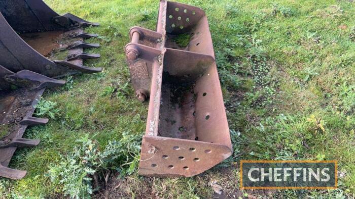 JCB Excavator Bucket 500mm C/C: 843141000