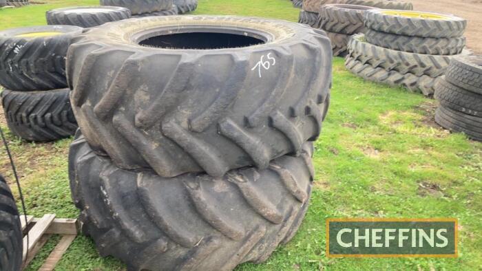 Pr. of Goodyear 600/70 R30 Tyres C/C: 40122000