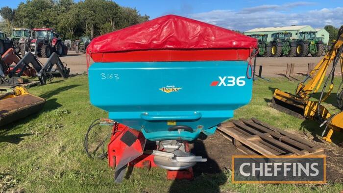 Reco Sulky X36 Fertiliser Spreader C/C: 84324200