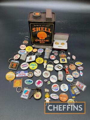 Sold at Auction: Lot of 26 Vintage Pins & Badges Various Subjects