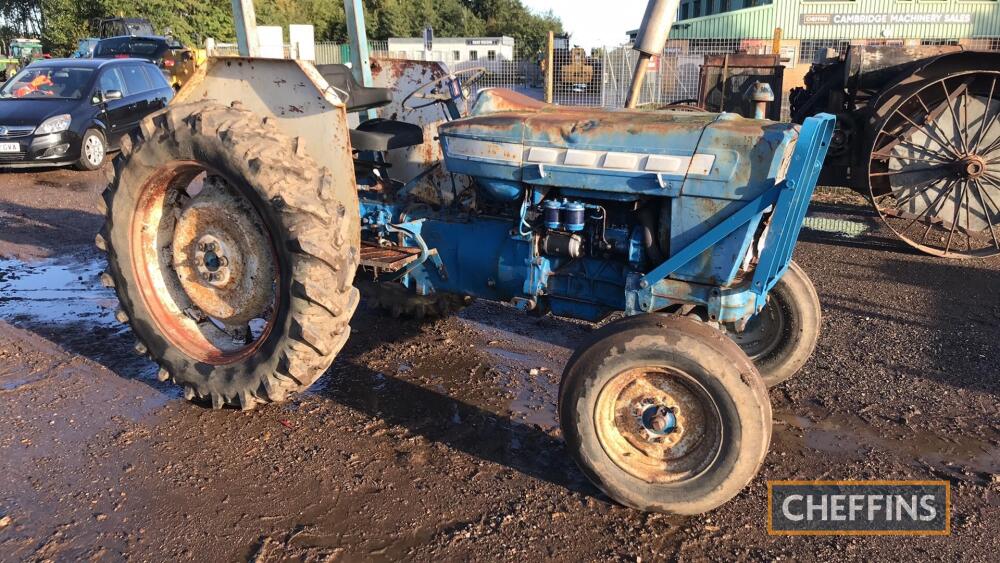 FORD 4000 pre-Force diesel TRACTOR Vintage sale - Sale 5 - Vintage u0026  Classic Tractors