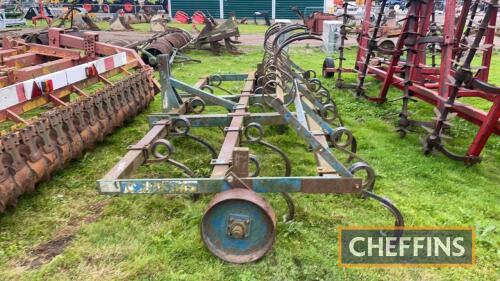 Cousins 4m Spring Tine Drag c/w stubble mixers and following harrow C/C: 84322910