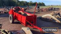 Massey Ferguson muck spreader, ground driven