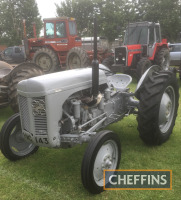 FERGUSON TE-20 P3 3cylinder diesel TRACTOR
<br/>Fitted with good tyres all round, pick up hitch and hydraulic tipping pipe 
<br/>V5 in office 
<br/>