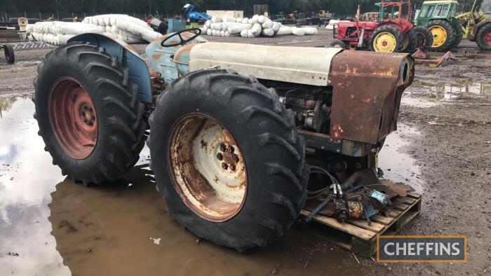 COUNTY Super 6 6cylinder diesel TRACTOR
<br/>Recently re-imported back in to the UK from the US and believed to be one of around 20 such tractors. Originally exported to the USA when new