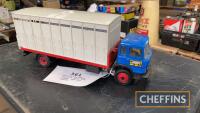 Britains blue cabbed lorry c/w cattle float, unboxed, back door missing