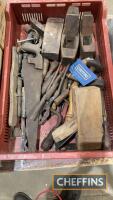 Qty carpenters' tools, including block planes, bit and brace, spirit level etc.