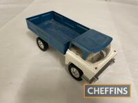 Tri-Ang tin plate pick-up truck