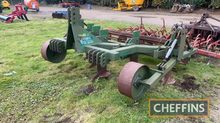 Cousins 2.5m 5 Leg V-Form Subsoiler Flat Lift C/C: 84322990