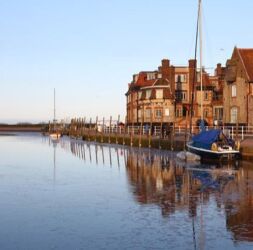 £200 voucher towards a reservation at Blakeney Hotel.Blakeney Hotel is a luxurious north Norfolk coastal hotel. With its quayside location it has magnificent views across the estuary and salt marshes to Blakeney Point.Please refer to blakeney-hotel.co.uk 