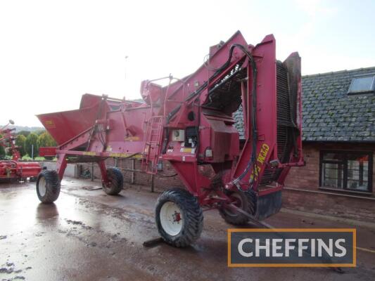 CTM 544 Sugar Beet Cleaner, fitted with pre-cleaner, 4-roller system, Deutz engine and tow kit on 400/55-22.5 wheels and tyres Serial No. 5440M09224