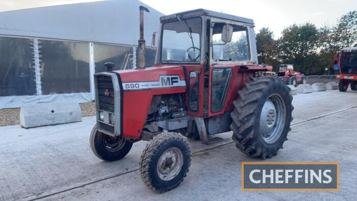 Massey Ferguson 590 Tractor Reg. No. SKW 92S C/C: 87019310