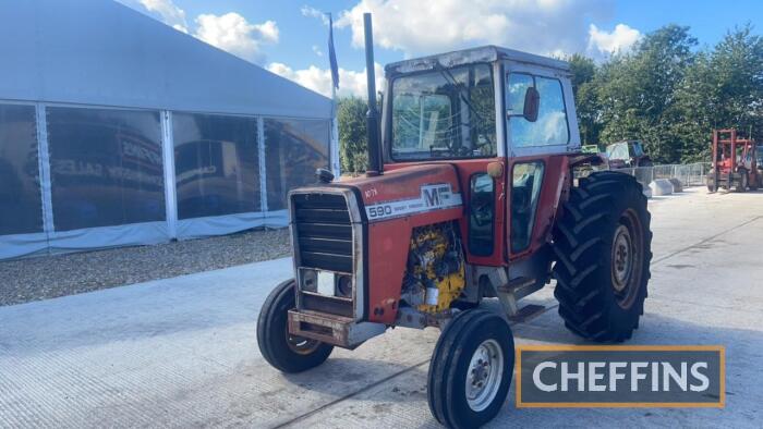 Massey Ferguson 590 Tractor c/w 2 door cab C/C: 87019310