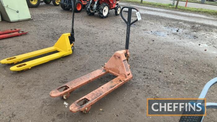 Hand Pallet Truck UNRESERVED LOT C/C: 84279000