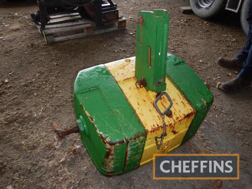 John Deere 900kg front weight