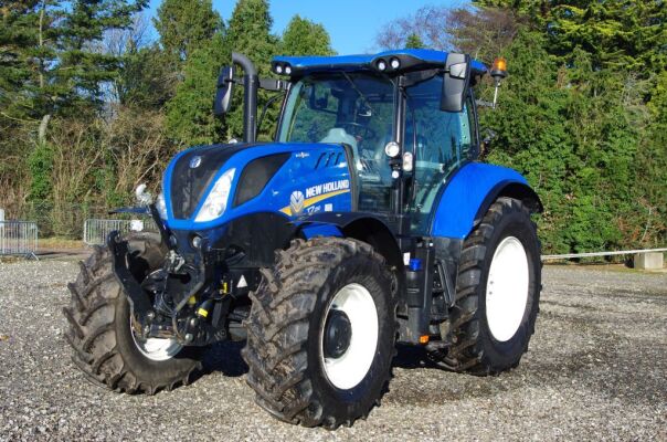 2020 NEW HOLLAND T7.210AC, 1528 ENGINE HOURS, 50 KPH AUTOCOMMAND TRANSMISSION, 540/65R28 HD ADJ & 650/65R38 ADJ, EXHAUST BRAKE, 140L/MIN HYD PUMP, FRONT LINKAGE CONNECTED TO MMV, LOW PRESSURE RETURN, JOYSTICK, 2MMV, 4 ELEC REAR REMOTES, 3 SPEED PTO, MANUA