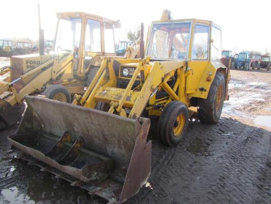 Massey Ferguson Digger Loader c/w 4no. buckets