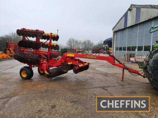 2001 Vaderstad Carrier trailed hydraulic folding disc cultivator with cast ring press, 5m