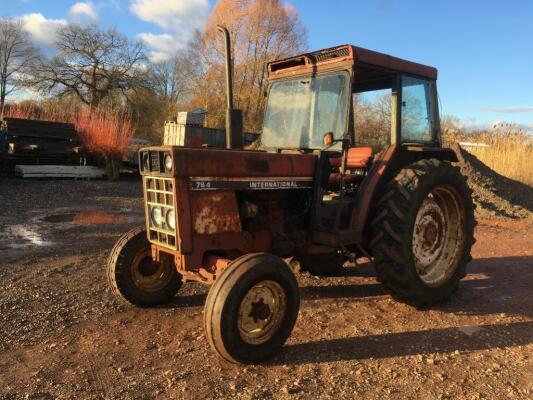 International 784 2wd Tractor