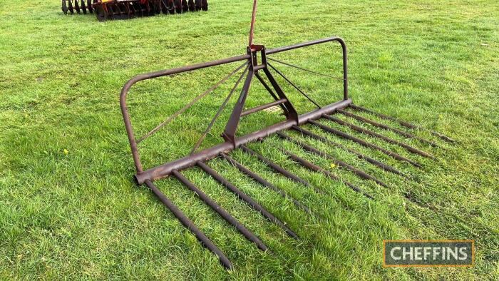 Massey Harris 561 mounted buck rake, tipping. On farm from new Serial No. M3835