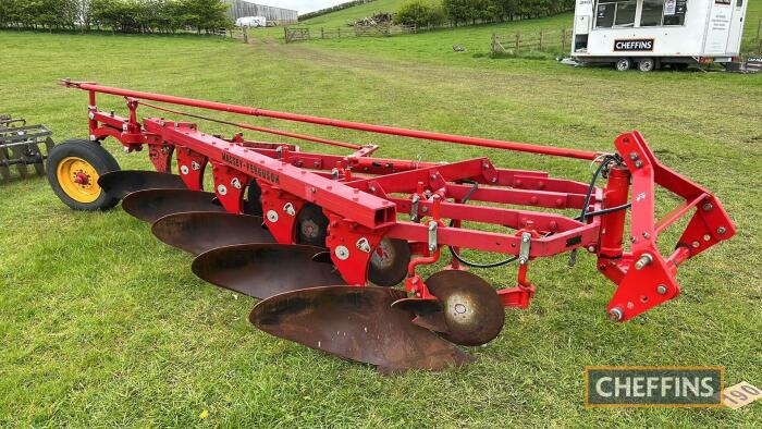 Massey Ferguson 86 5furrow semi-mounted plough Serial No. 00207