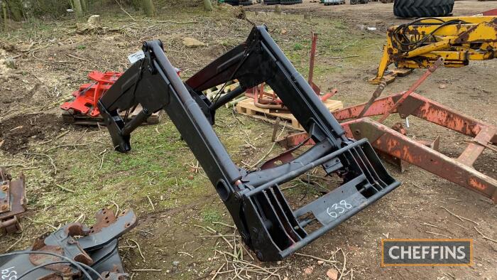 Quicke Loader c/w MF tractor brackets