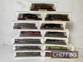 00 gauge style display rail locomotives, 13 boxed items