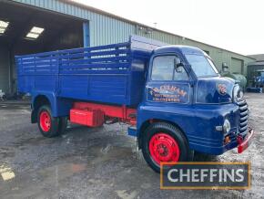1954 BEDFORD S Type Dropside petrol LORRY Reg. No. 611 UXB Chassis No. SLOG28900 Finished in blue and red and consigned from a collection, the Bedford had been used for general haulage and tipper work. It is fitted with drop sides with sugar beet top side