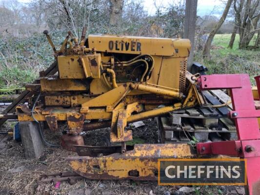 OLIVER OC-4 4cylinder diesel CRAWLER TRACTOR Serial No. 3WD-312 An original example fitted with hydraulic dozer blade, showing 2,850 hours. A non-runner, for spares or repair