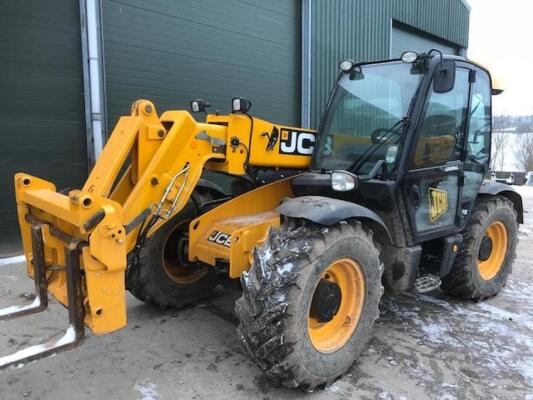 JCB 531-70 Agri Super Telehandler Reg. No. RX11 HKP Ser. No. 1527572