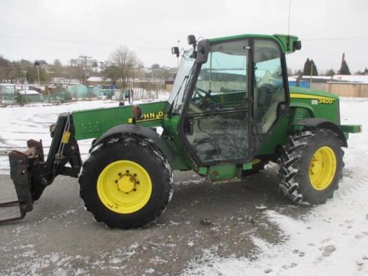 2001 John Deere 3400 Loadall c/w Farm Spec, puh, turbo engine, JCB Q fit headstock with pallet forks, weighlog onboard weigh system, handbook, 2 owners from new Reg. No. Y166 PVS