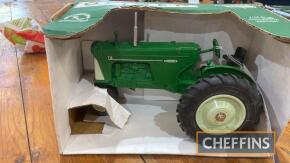 Oliver 770 tractor 1:16 scale model