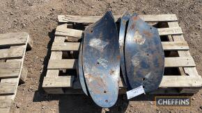 8no. Ransomes mouldboards