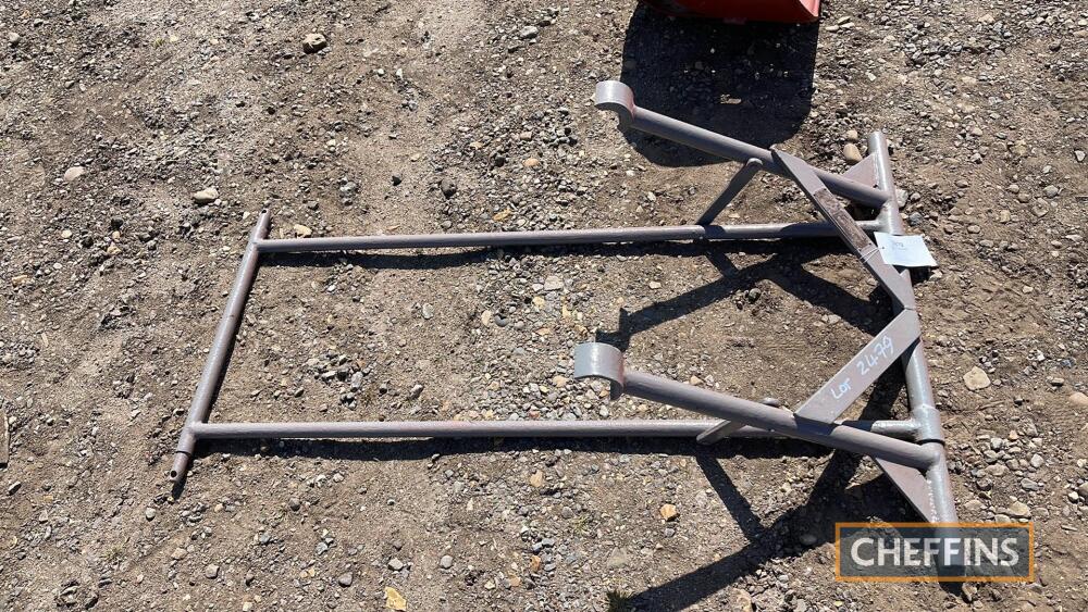 Ferguson System Axle Jack Vintage Sale Sale 4 Tractor Spares Wheels Tyres Lots 2150 2699 Etc To Be Held At The Machinery Saleground Sutton Ely Cambs Cb6 2qt Machinery And Vintage Auct