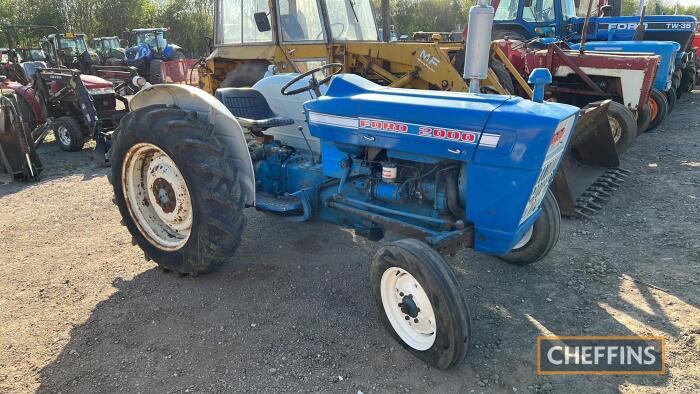 FORD 2000 diesel TRACTOR