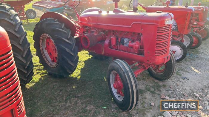 INTERNATIONAL W4 TRACTOR