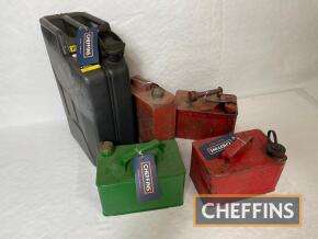 Four 1gallon fuel cans, together with a Jerry can (5)