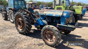 1966 ROADLESS 65 4cylinder diesel TRACTOR Reg. No. JNR 201D Serial No. B829669 Stated by the vendor to be in average condition and is fitted with the integral PAS. Roadless axle no. 1214