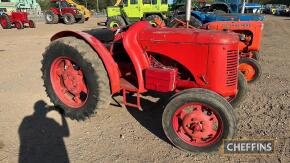 DAVID BROWN Cropmaster 4cylinder TRACTOR Reported by the vendor to be an older restoration