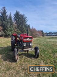 MASSEY FERGUSON 165 Multi-Power 4cylinder TRACTOR Serial No. FG535699 Stated to be in original condition, complete with with 3-piece back wheels and 6.00x19 original front wheels