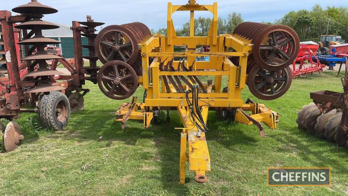 Michael Moore 4m Double Press c/w tines