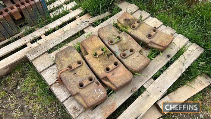 4no. Ford 1000 Series front slab weights