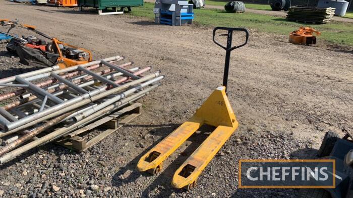 Record Hand Pallet Truck