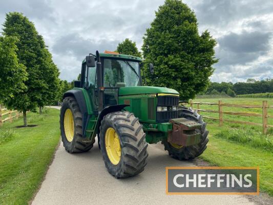 2001 JOHN DEERE 6910 PowrQuad 4wd 40kph TRACTOR Fitted with linkage, PUH, PTO and top link on 650/65R38 rear and 540/65R28 front wheels and tyres Hours 5807. Reg. No. Y173 UKL Serial No. 295241