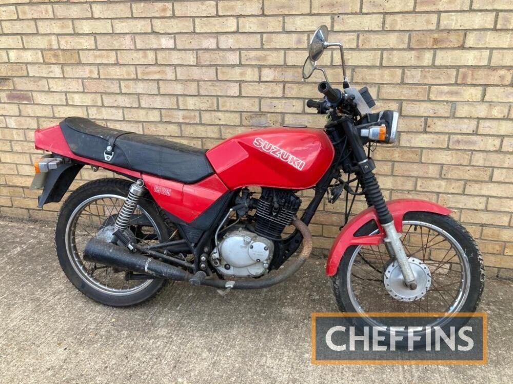 Gs125 suzuki deals