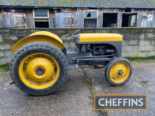 c1952 FERGUSON TES-20 4cylinder petrol/paraffin TRACTOR Reg. NO. NUC 808 (expired) Purchased new by London Borough Council, this unusual example is believed to be 1 of only 5 of this type of industrial tractor (minus the wide mudguards) and in petrol/para